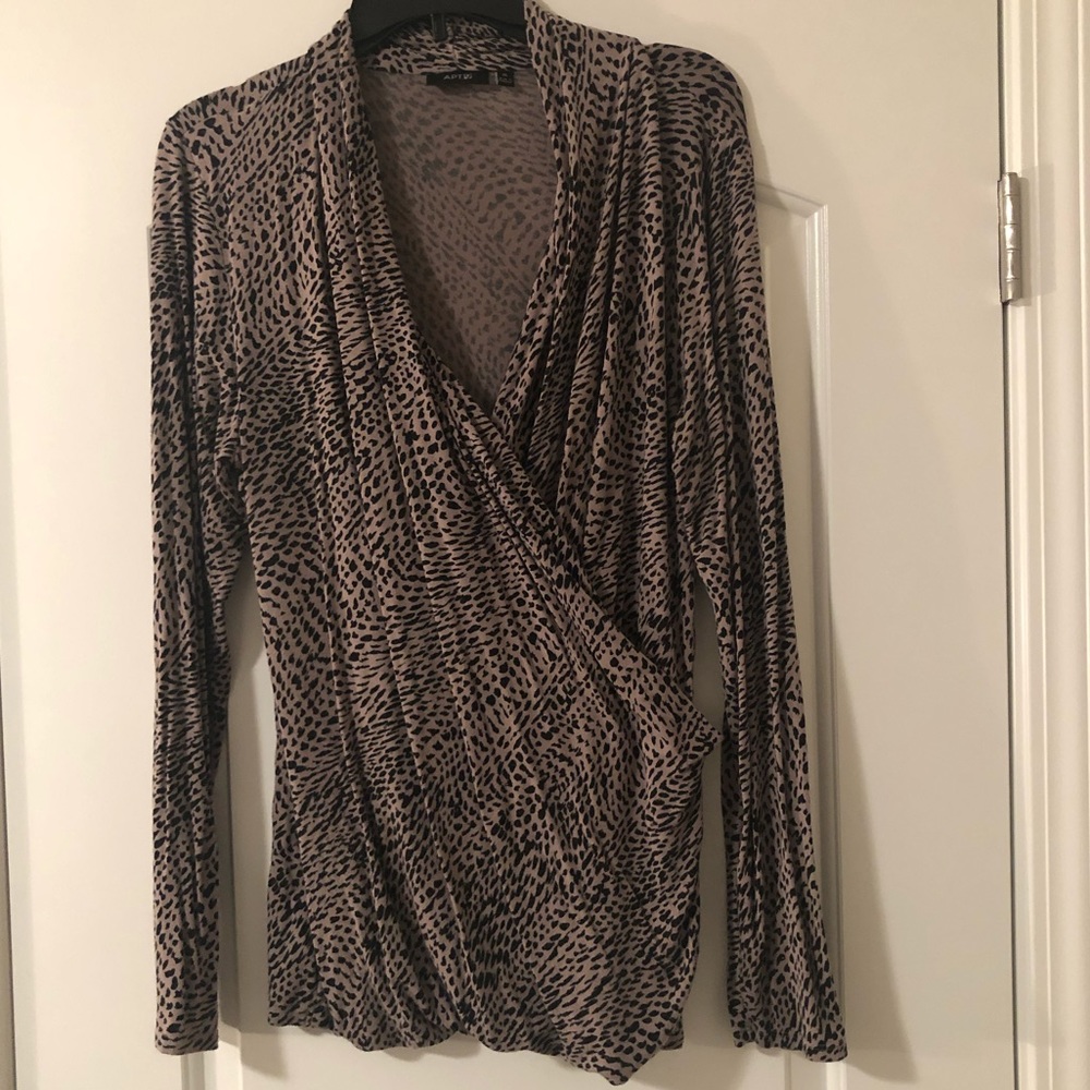 Long sleeve wrap top in animal / cheetah print